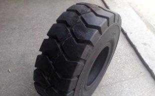 林德永恒力欧模叉车实心轮胎 带鼻式与快装式的卓越选择